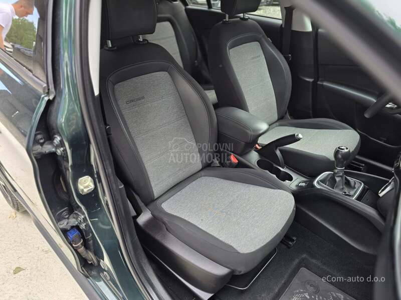 Fiat Tipo CROSS 1.0T