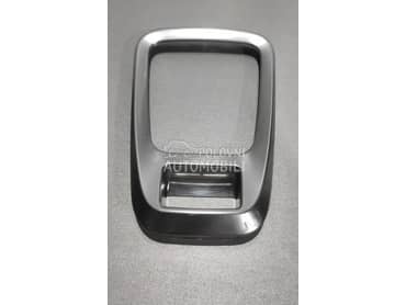 Hrom Lajsna oko Ručice Menjača za Peugeot 3008 od 2009. do 2013. god.