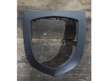 Plastika oko Ručice Menjača za Peugeot 308 od 2007. do 2014. god.