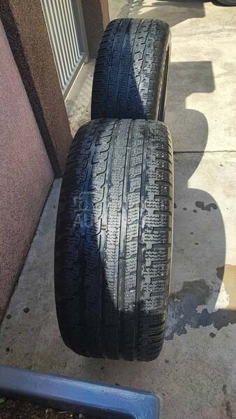 Kumho 245/50 R18 Zimska