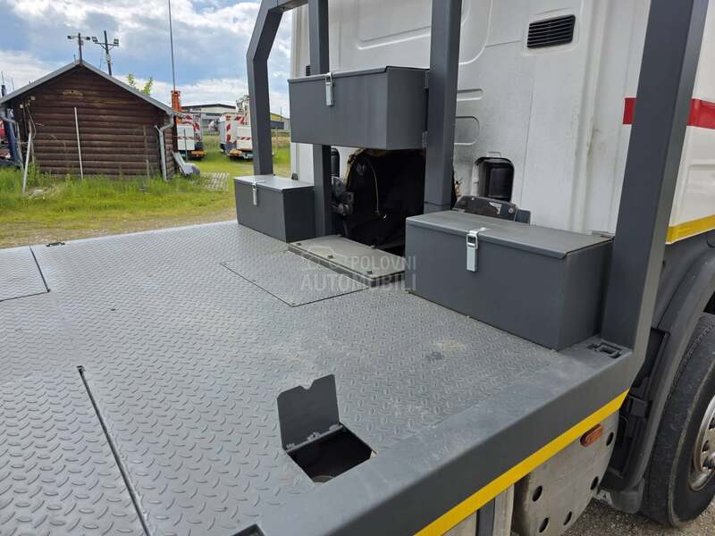 Scania Šlep za prevoz gr.masina