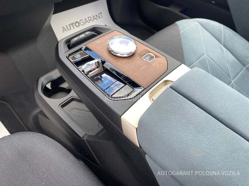 BMW iX XDRIVE 40 ELEKTRO
