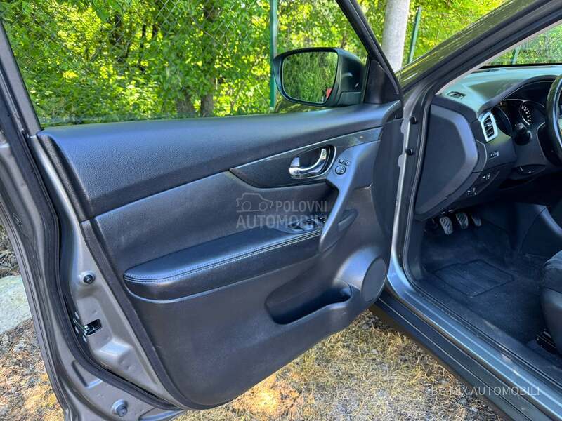 Nissan X-Trail 1.6dCi Pan/360/7sed
