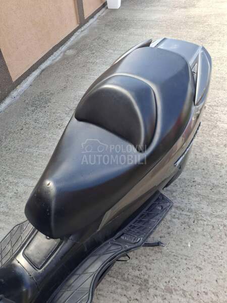 Suzuki burgman