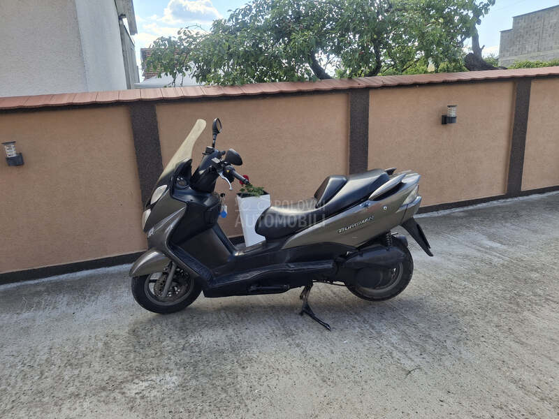 Suzuki burgman
