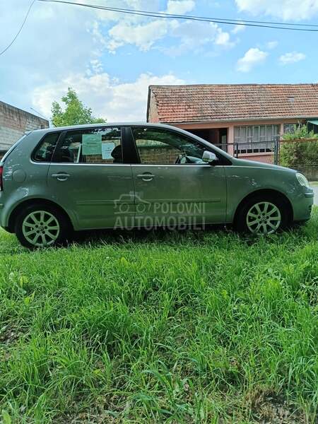 Volkswagen Polo 1.4b