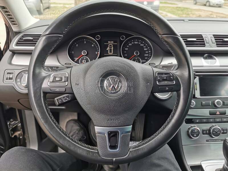 Volkswagen Passat B7 
