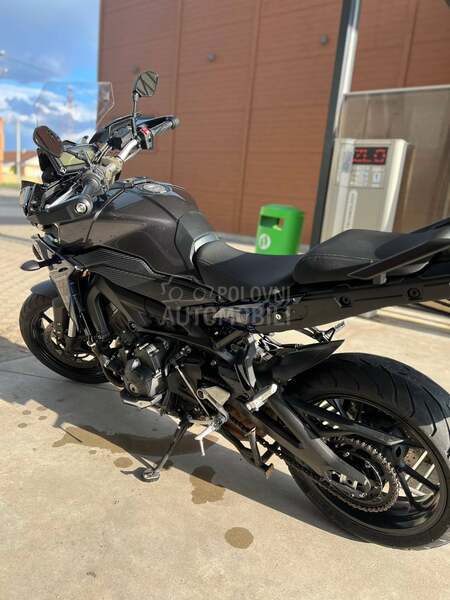 Yamaha MT09 TRACER HITNO