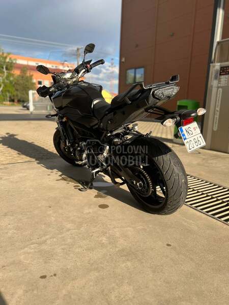 Yamaha MT09 TRACER HITNO