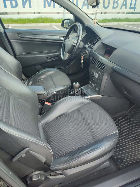 Opel Astra H 1.7 cdti COSMO
