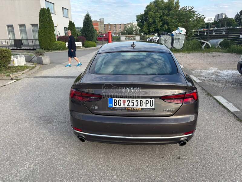 Audi A5 G-Tron A5