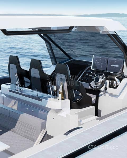 De Antonio Yachts D32