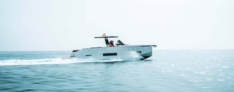 De Antonio Yachts D42