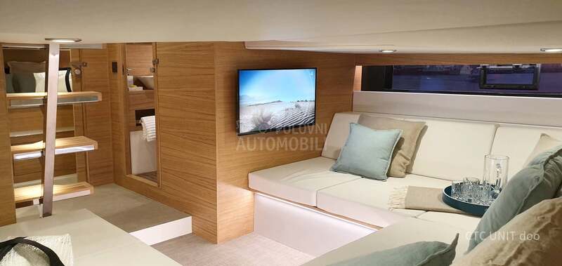 De Antonio Yachts D42