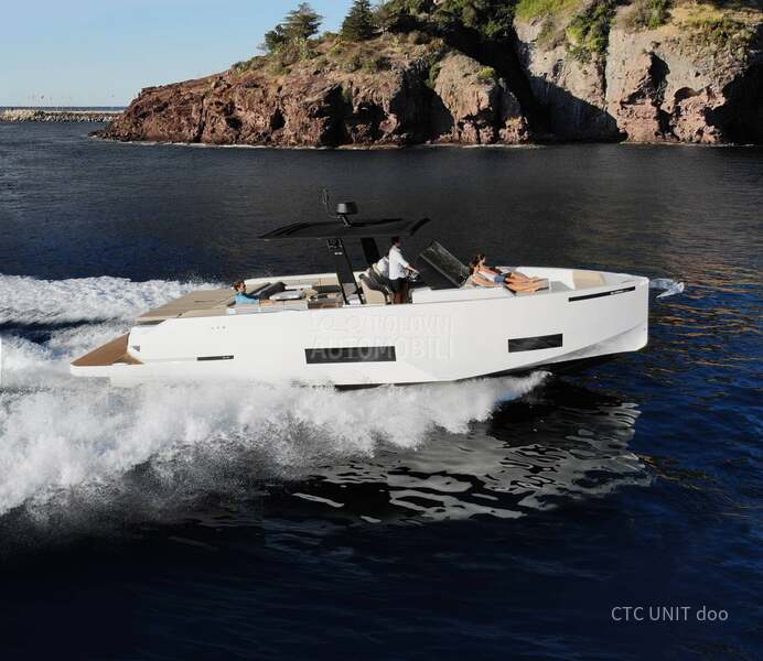 De Antonio Yachts D42
