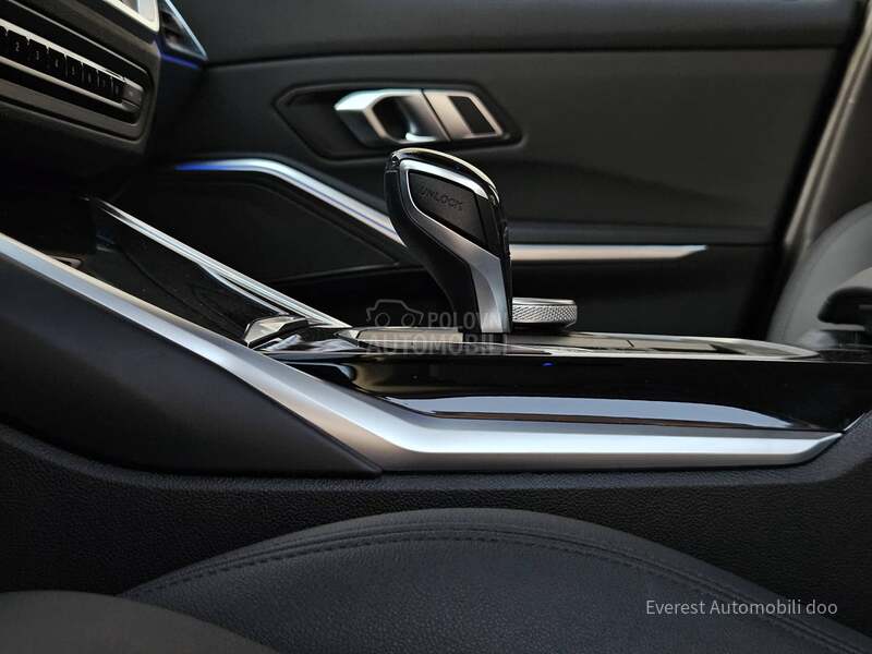 BMW 318 2.0 D Luxurx Line