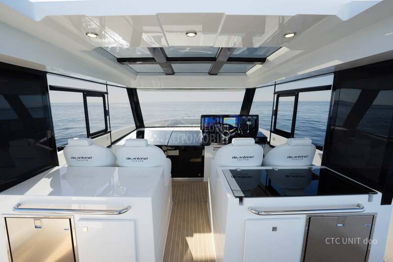 De Antonio Yachts D50 Coupe