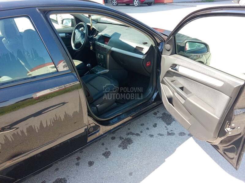 Opel Astra H 1.6