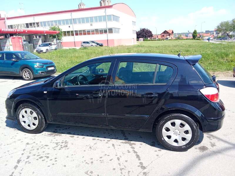 Opel Astra H 1.6