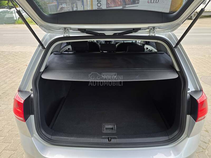 Volkswagen Golf 7 S A L O N