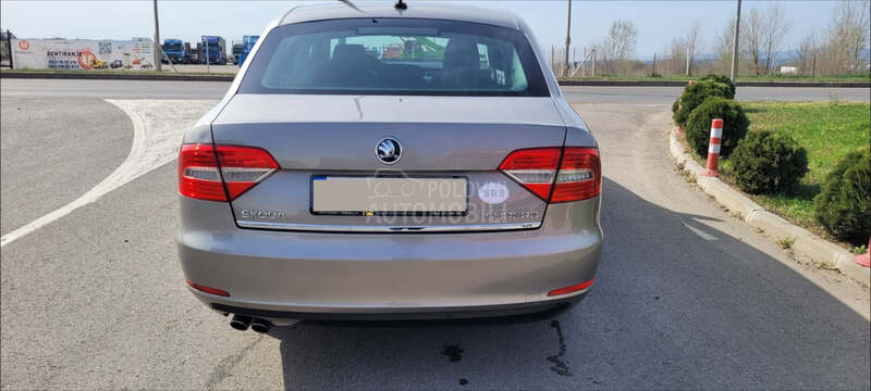 Škoda Superb 2.0TDI 118000 4x4