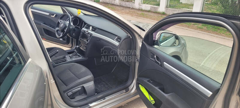 Škoda Superb 2.0TDI 118000 4x4