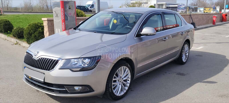 Škoda Superb 2.0TDI 118000 4x4