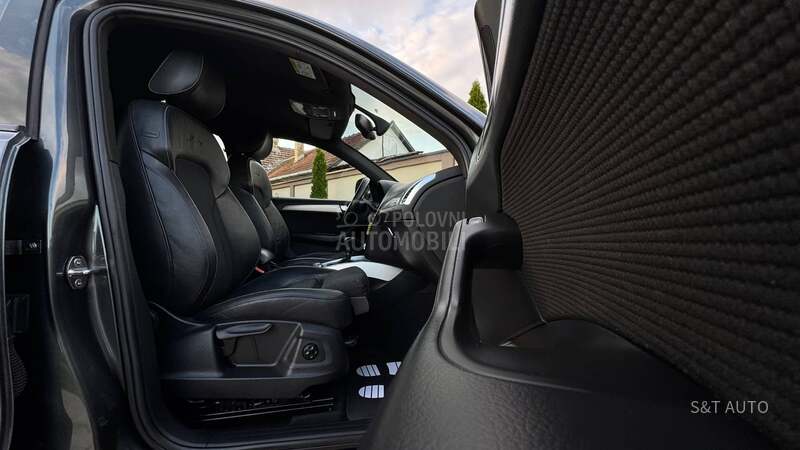 Audi Q5 2.0TDI/3X S-LINE/LED