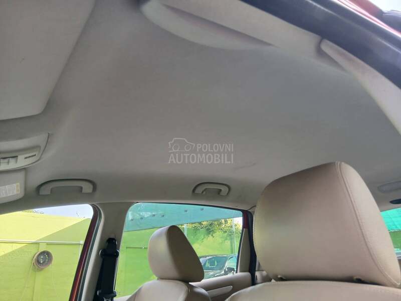 Mercedes Benz B 200 