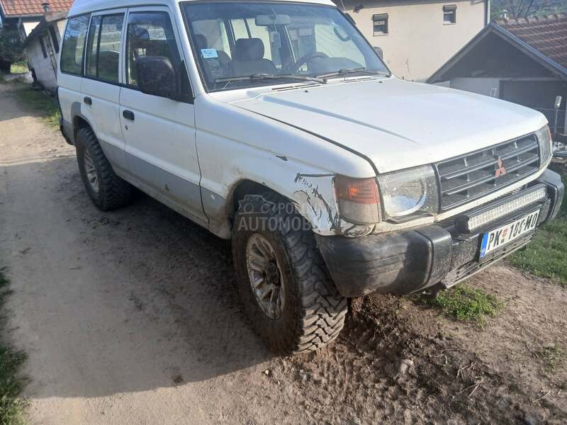 Mitsubishi Pajero 