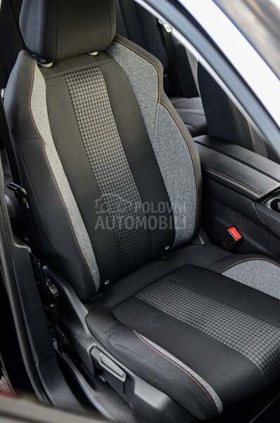 Peugeot 3008 1.5 Blue HDI