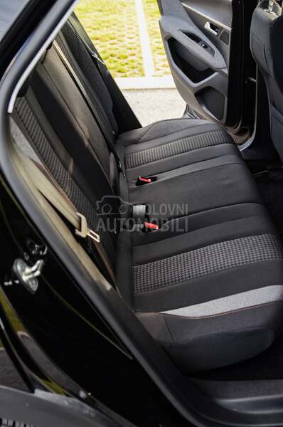 Peugeot 3008 1.5 Blue HDI