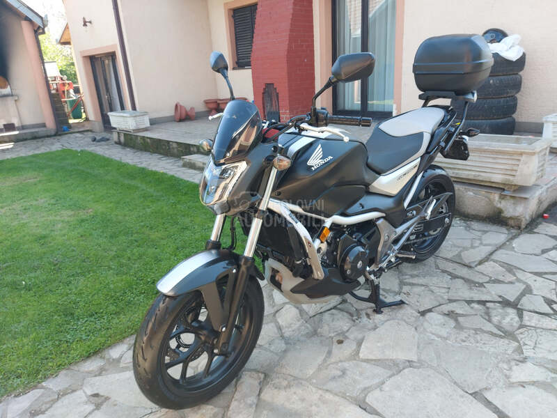 Honda NC 750 S  led