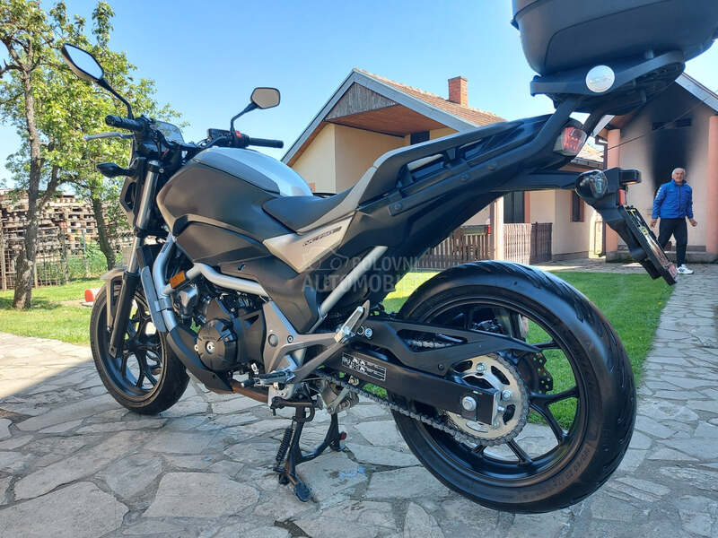 Honda NC 750 S  led
