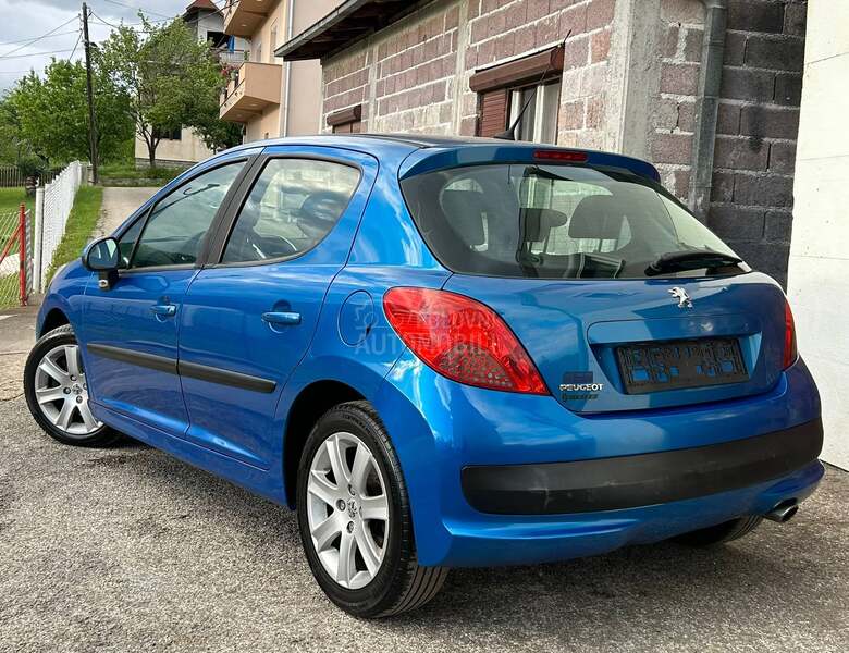 Peugeot 207 1.6 HDI