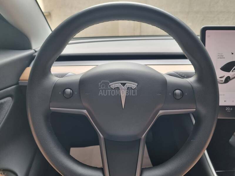 Tesla Model 3 Long Range Dual Awd