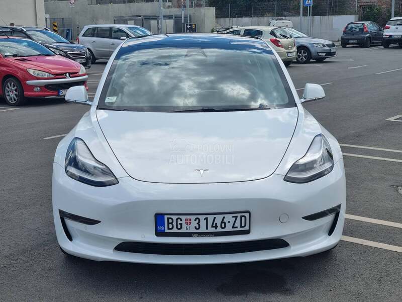 Tesla Model 3 Long Range Dual Awd