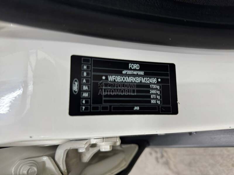 Ford EcoSport 1.0B TITANUM/CH