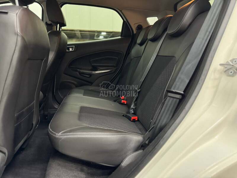 Ford EcoSport 1.0B TITANUM/CH