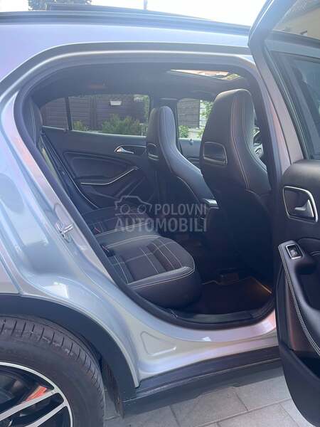 Mercedes Benz GLA 200 night star