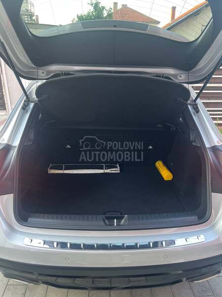 Mercedes Benz GLA 200 night star