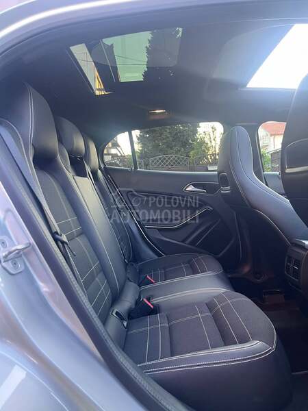 Mercedes Benz GLA 200 night star