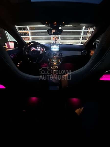 Mercedes Benz GLA 200 night star
