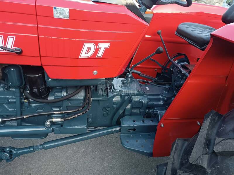 Universal 445DT