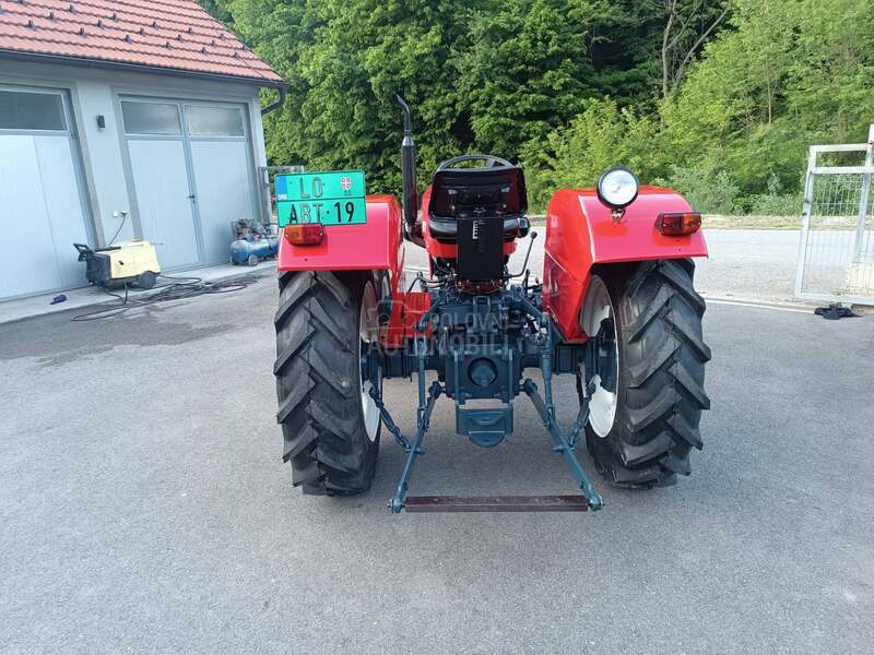 Universal 445DT