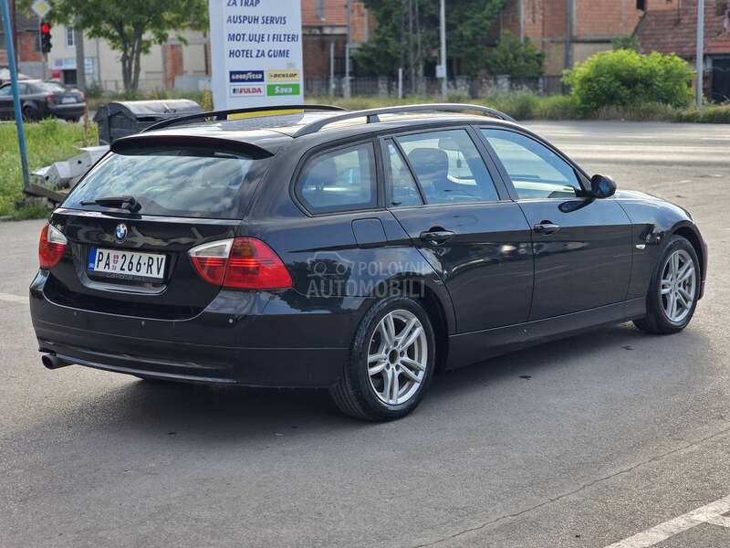 BMW 320 