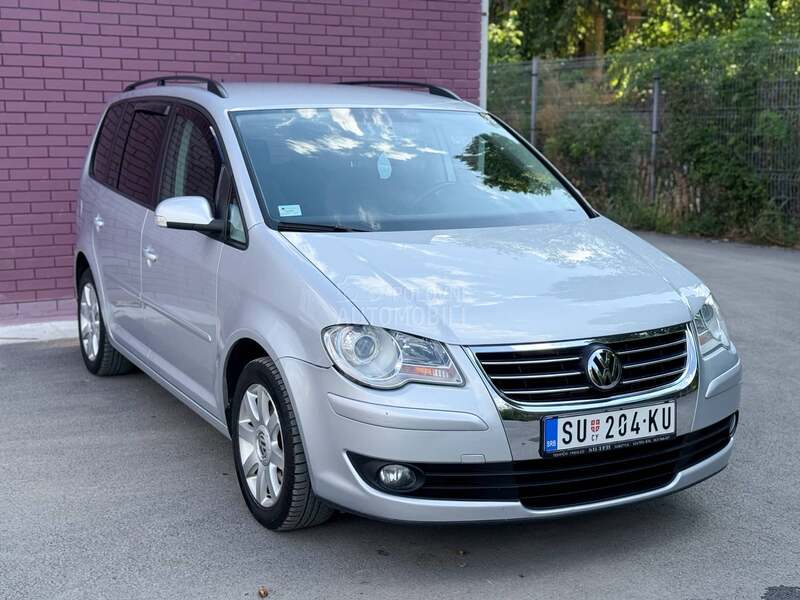 Volkswagen Touran 