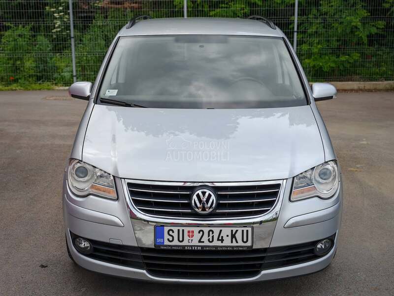 Volkswagen Touran 