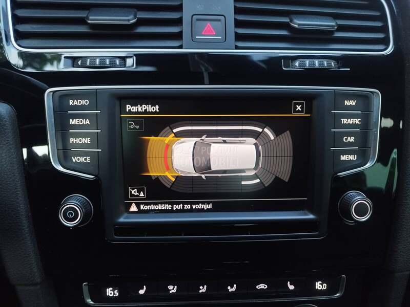 Volkswagen Golf 7 1.4TSI R-Line Lounge