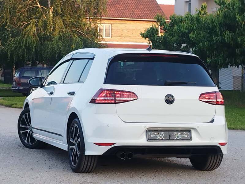 Volkswagen Golf 7 1.4TSI R-Line Lounge